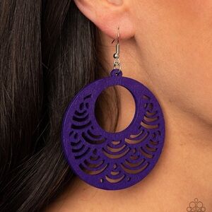 wooden earrings 💜